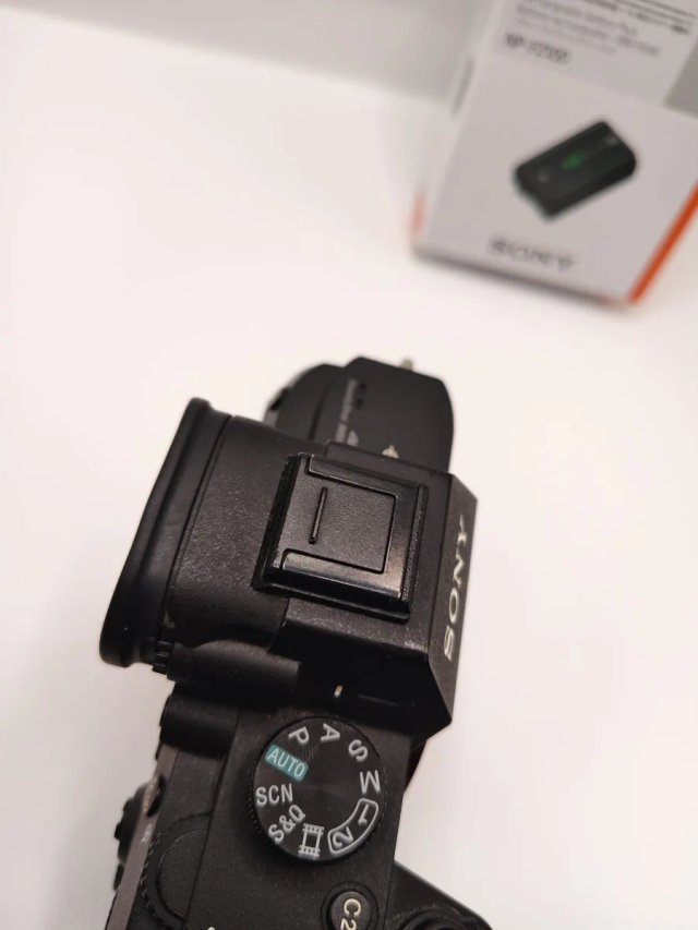 Sony Alpha 7 III (ILCE-7M3) + Batteria NP-FZ100