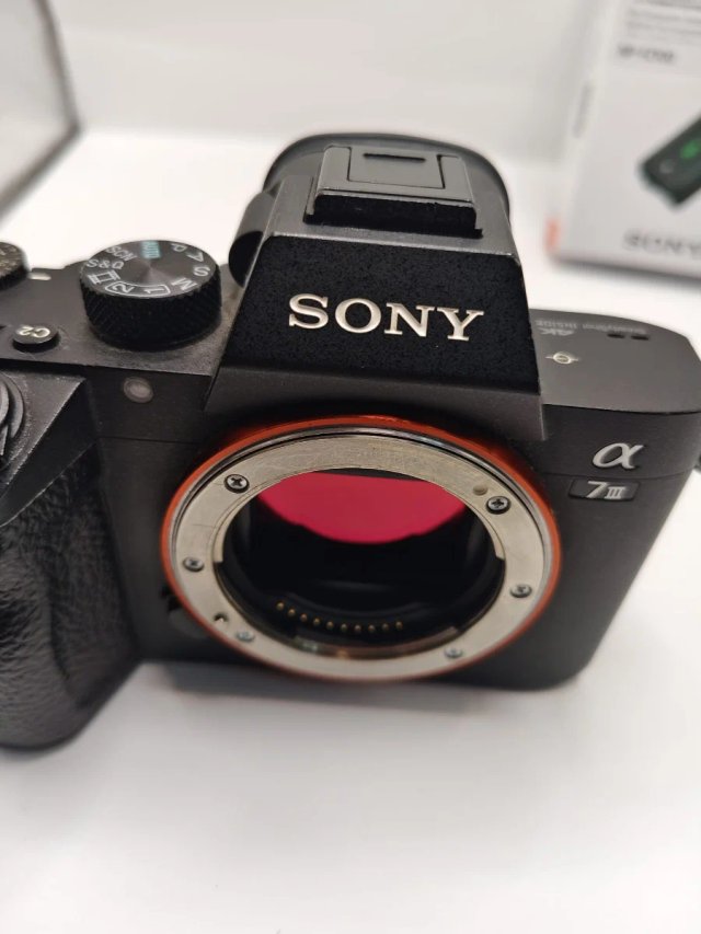 Sony Alpha 7 III (ILCE-7M3) + Batteria NP-FZ100