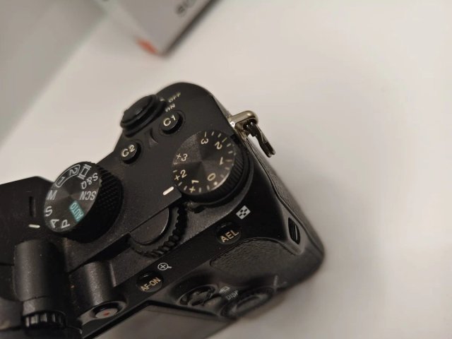 Sony Alpha 7 III (ILCE-7M3) + Batteria NP-FZ100