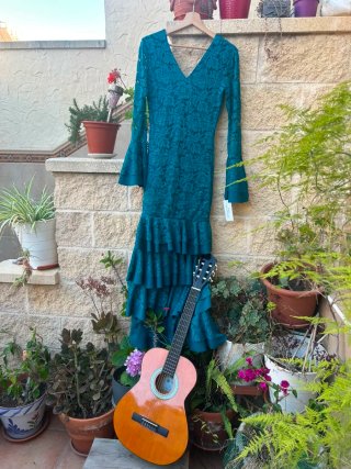 Traje de flamenca verde azulado