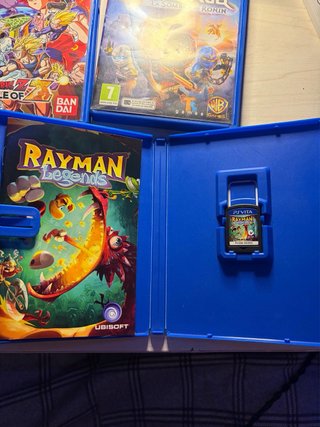 Pacchetto 7 Giochi PS Vita: COD, DBZ, Rayman SCOPRI LA DESCRIZIONE!