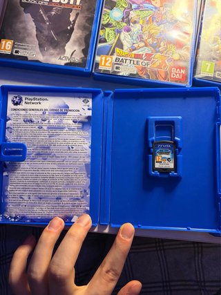 Pacchetto 7 Giochi PS Vita: COD, DBZ, Rayman SCOPRI LA DESCRIZIONE!