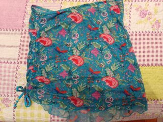 Conjunto bikini con falda