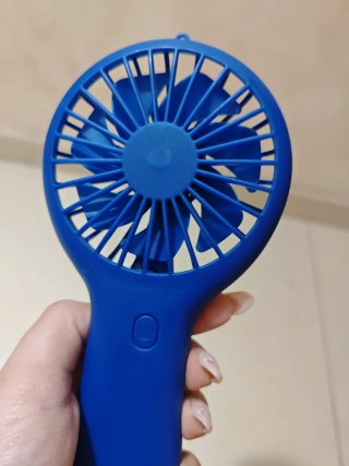 Ventilatore portatile ricaricabile blu