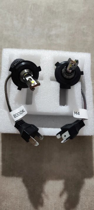 Bombilla LED H4 DUALVISION 8000 Lúmenes