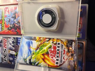 Consegna di 9 giochi PSP / PES 2012, NFS Shift...