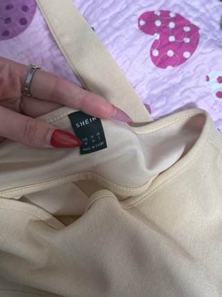 Conjunto Shein Top Cruzado y Pantalón
