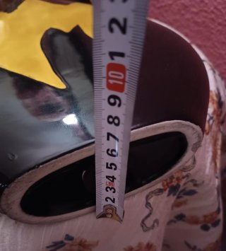 VENDO JARRÓN PLANO NEGRO Y AMARILLO