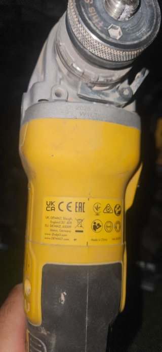 Radial DeWalt con baterías y maletín