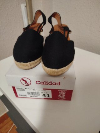 Alpargatas cuña negras Calidad Talla 41