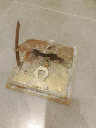 Reloj de Sol Antiguo Bronce y Dorado