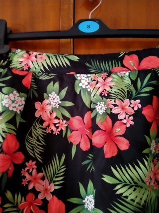 Conjunto Top Negro y Short Estampado Floral
