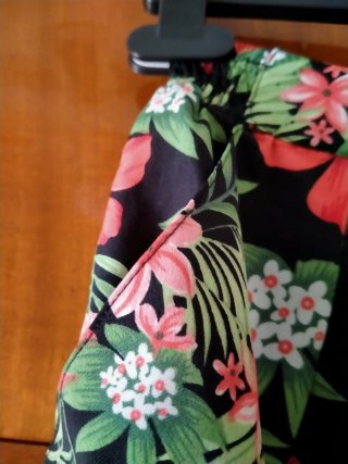 Conjunto Top Negro y Short Estampado Floral