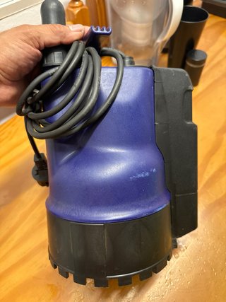 Bomba de agua sumergible EBARA LAGO 500 GI