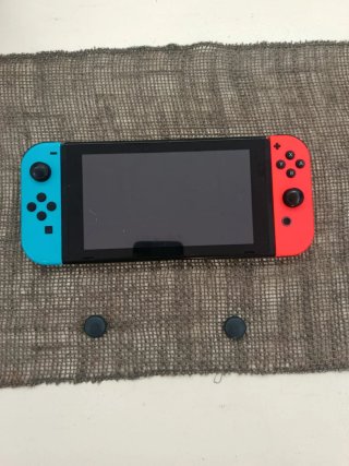 Nintendo Switch Azul/Rojo Completa