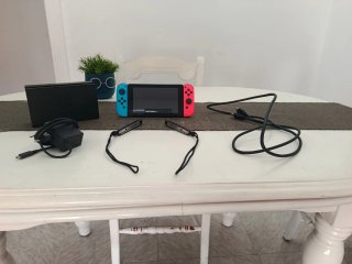 Nintendo Switch Azul/Rojo Completa