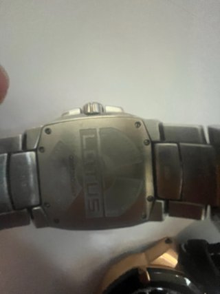 Reloj Viceroy Negro y reloj lotus plateado