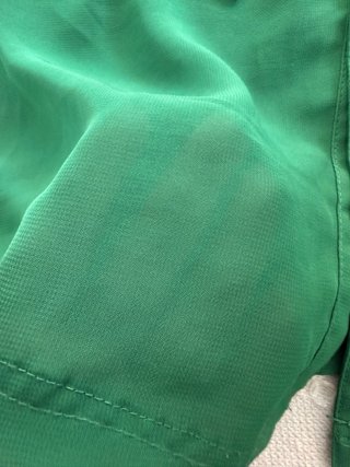 Blusa gasa ONLY verde talla M