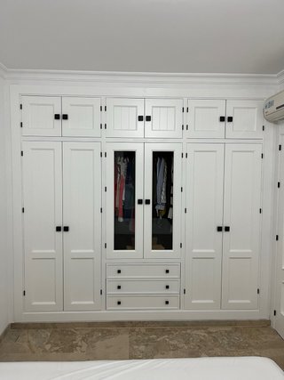 Carpintero profesional: cocinas, armarios, puertas