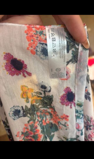 Fular C&A Estampado Floral Multicolor