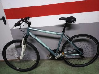Bicicleta riverside o  trekking 28 o 700