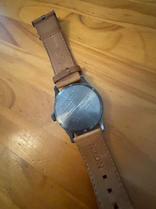 Reloj Nixon Plata y Marrón
