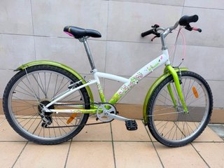 Bicicleta Rockrider Btwin 24 para chicas