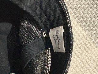 Gorra Pepe Jeans Negra y Blanca