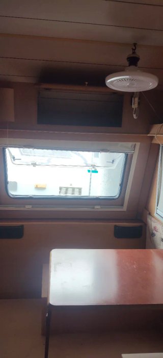 Vendo caravana sun roller 6 plazas, con avance