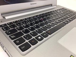 pc portatil lenovo 20287
