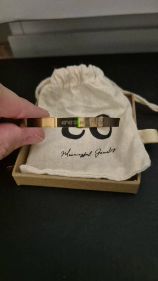 Pulsera tipo Bangle color Oro Rosa