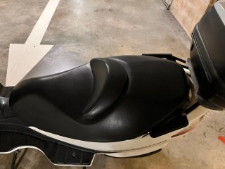 Suzuki Burgman 200 Maxi Scooter
