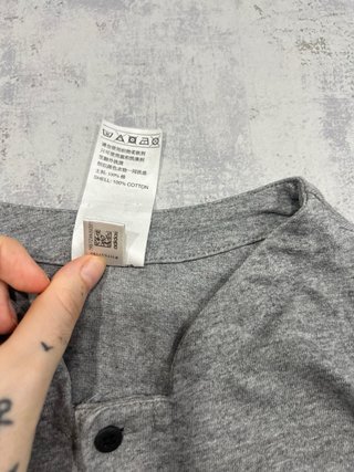 Camiseta Adidas gris