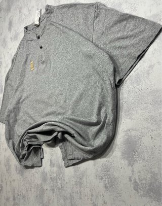Camiseta Adidas gris