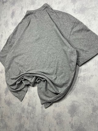 Camiseta Adidas gris