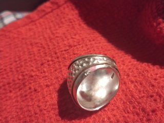 Anillo grande dorado y plateado