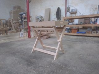 Mesa plegable de madera