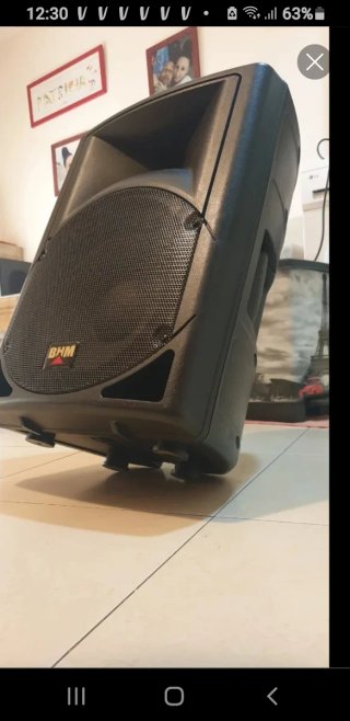 Altavoz autoamplificado