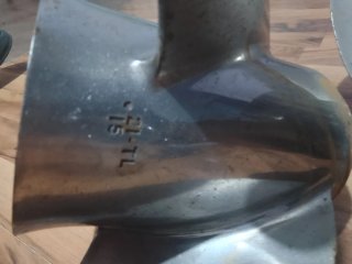 Hélice Yamaha Plata 21 15