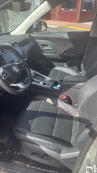 MG ZS 2025