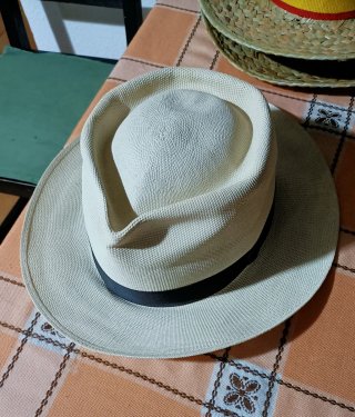 4 Sombreros Adulto Beige/Multicolor