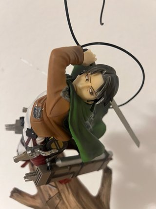 Figura Levi Ackermann Ataque a los Titanes