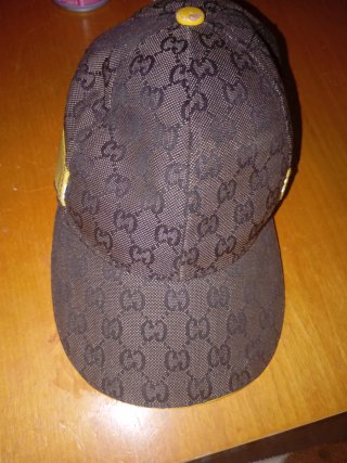 Gorra Gucci Marrón y Dorada