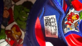 Sandalias Adidas Marvel Niño Talla 24