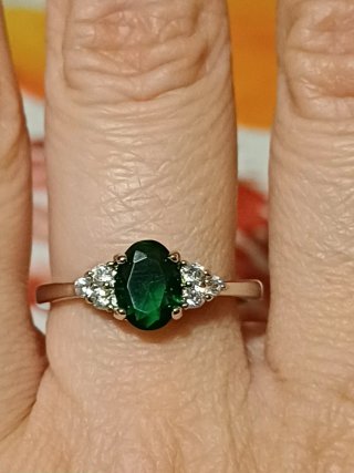 Anello Oro con Zirconi Verdi e Bianchi