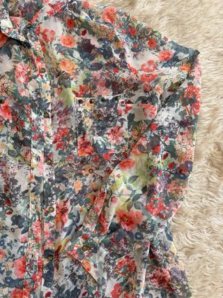 Camisa floral transparente M