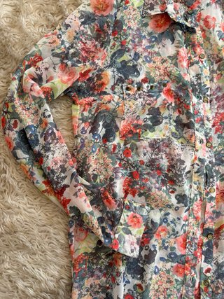 Camisa floral transparente M
