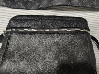 Bolso Louis Vuitton M30233 Negro