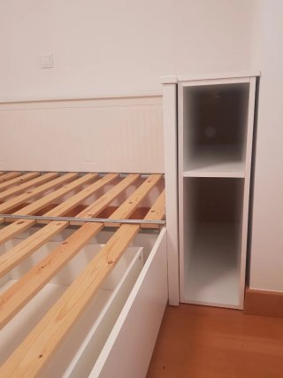 Cama doble con cajones
