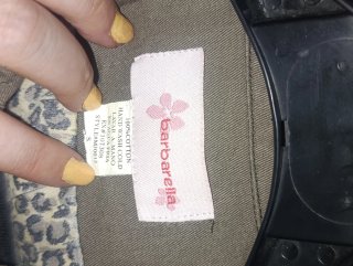 Cazadora verde militar bordada con tachuelas mujer